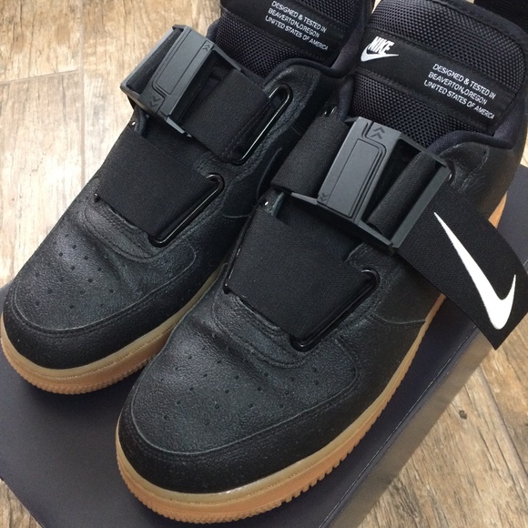 Air Force 1 Utility Size 9 (Used/Like New) - Picture 9 of 15